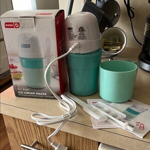 My Pint Ice Cream Maker - Aqua